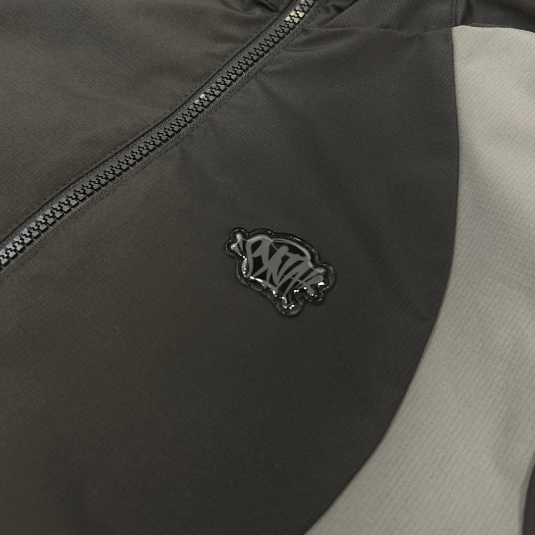 Syna Logo Vortex Woven Jacket - Blackout - No Sauce The Plug